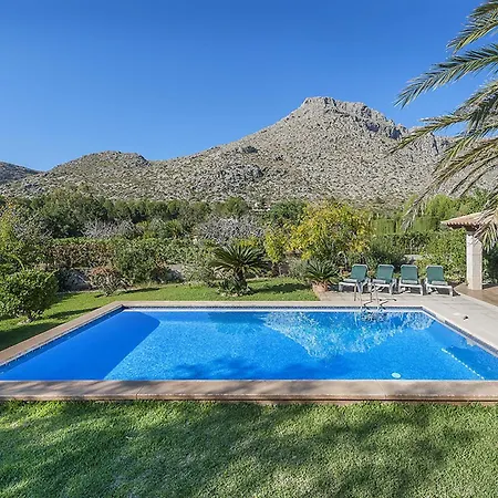 Villa Deya *